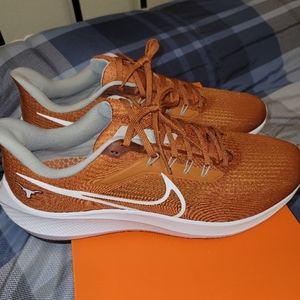 Nike Zoom Pegasus 39 Texas Longhorns
